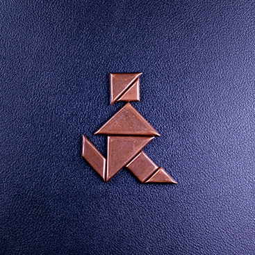 Gif showing different tangram possibilities 