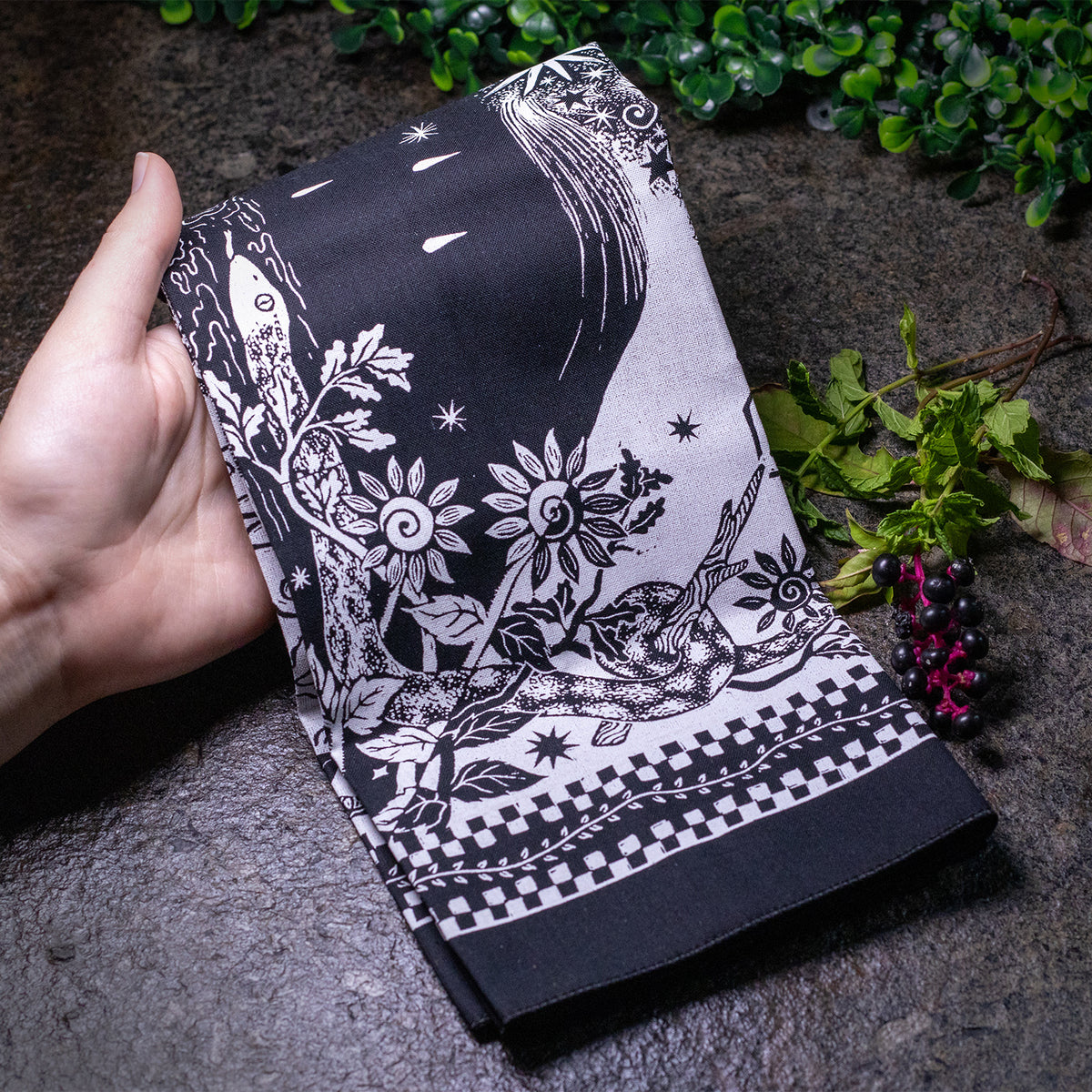Mint Tarot Reading Cloth