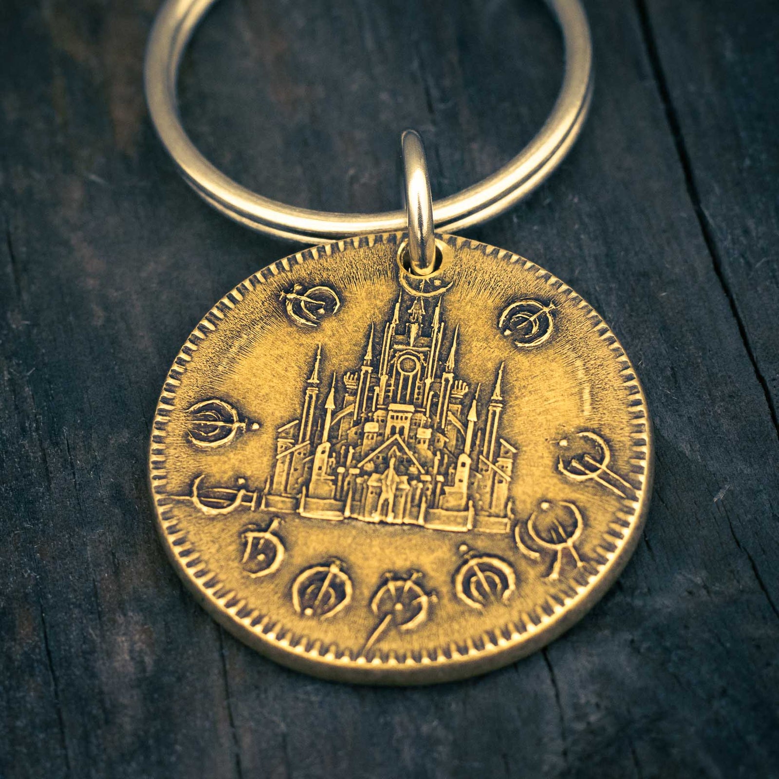 Golden Boxing of The Final Empire Keyring - Mistborn